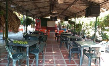 Se vende propiedad comercial ubicada en Bonda santa marta