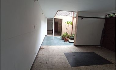 Casa Comercial en arriendo Medellín Sector Estadio