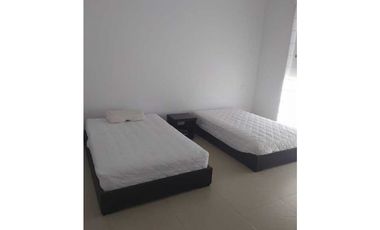 Casa Con Piscina En Condominio Miralomas De Holanda