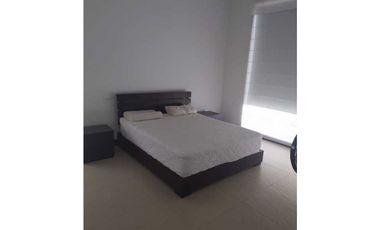 Casa Con Piscina En Condominio Miralomas De Holanda