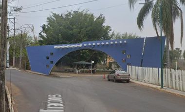 CASA A LA VENTA EN EMILIANO ZAPATA, VERACRUZ, A 10 MINUTOS DEL CLUB DE GOLF XALAPA, 25 MINUTOS DE XALAPA.