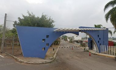 CASA A LA VENTA EN EMILIANO ZAPATA, VERACRUZ, A 10 MINUTOS DEL CLUB DE GOLF XALAPA, 25 MINUTOS DE XALAPA.