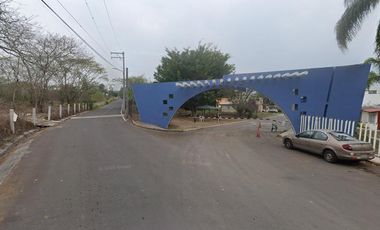 CASA A LA VENTA EN EMILIANO ZAPATA, VERACRUZ, A 10 MINUTOS DEL CLUB DE GOLF XALAPA, 25 MINUTOS DE XALAPA.