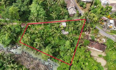 Tanah cocok untuk hunian atau villa dengan view sungai di tabanan