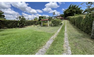 VENTA DE CASA CAMPESTRE EN CALARC, QUINDO, COLOMBIA