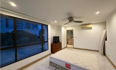 Se arrienda apartamento en Rodadero Sur, Santa Marta