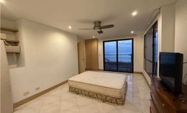 Se arrienda apartamento en Rodadero Sur, Santa Marta