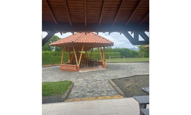 ARRIENDO CASA CAMPESTRE POR NOCHES SECTOR CERRITOS