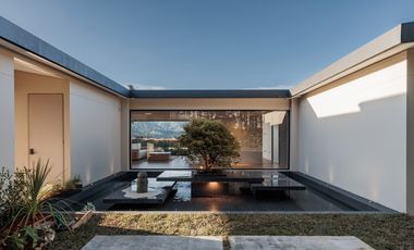 MODERNA MANSION CON VISTA DE UN SOLO NIVEL EL RETIRO