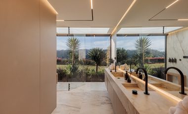 MODERNA MANSION CON VISTA DE UN SOLO NIVEL EL RETIRO