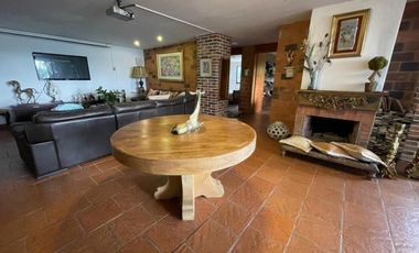 Casa Amoblada en Arriendo en Envigado sector Loma del Chocho