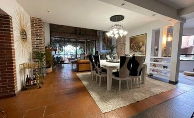 Casa Amoblada en Arriendo en Envigado sector Loma del Chocho