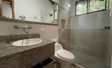 Casa Amoblada en Arriendo en Envigado sector Loma del Chocho