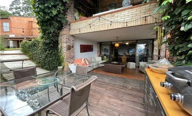 Casa Amoblada en Arriendo en Envigado sector Loma del Chocho