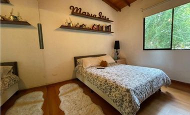 Casa Amoblada en Arriendo en Envigado sector Loma del Chocho