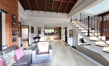 Venta de casa en Sabaneta sector San Remo