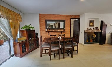 Venta de casa en Sabaneta sector San Remo