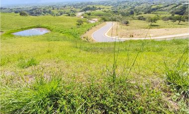 Lote en condominio Yaguarundi