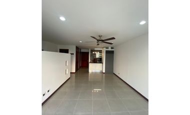 SE ARRIENDA APARTAESTUDIO EN GRANADA