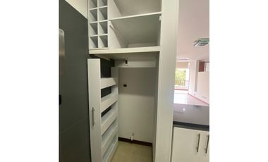 SE ARRIENDA APARTAESTUDIO EN GRANADA