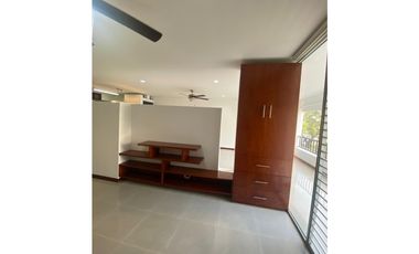 SE ARRIENDA APARTAESTUDIO EN GRANADA