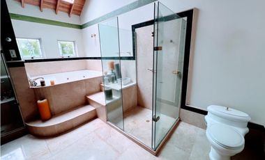 VENTA DE CASA EN EL POBLADO RANGO 60