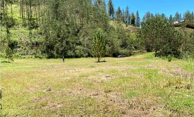 Venta lote en El Retiro exclusivo, vista y amplia explanación.