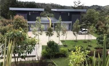 Venta Casa Campestre Independiente Alto Palmas Variante Aeropuerto