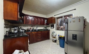 Casa en Venta en Itaguí, sector San José