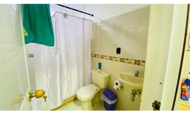 CASA EN VENTA EN EL BARRIO VILLACOLOMBIA DE CALI LO cw9442095