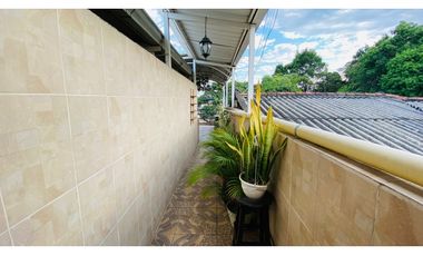CASA EN VENTA EN EL BARRIO VILLACOLOMBIA DE CALI LO cw9442095