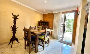 Linda casa esquinera en Suramerica itagüí