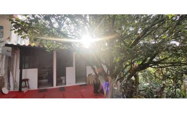 Venta de casalote de 1000 M2 en 250 mill neg, en La Mesa Cund, COL