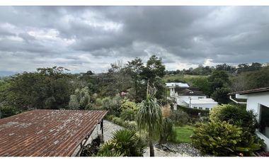 SE ARRIENDA CASA CAMPESTRE EN CIRCASIA, QUINDO, COLOMBIA