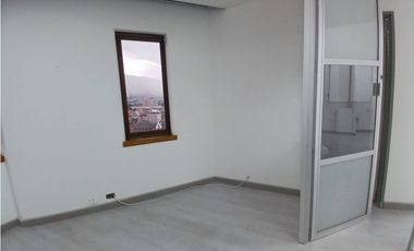 ARRIENDO OFICINA EN EL CENTRO