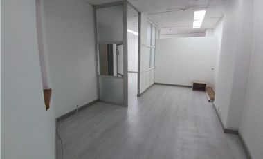 ARRIENDO OFICINA EN EL CENTRO