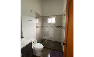 Venta de casa en San Jerónimo unidad cerrada sector Leticia