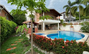 Venta de casa en San Jerónimo unidad cerrada sector Leticia