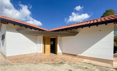 Casa en Arriendo en Envigado Sector Loma del Escobero