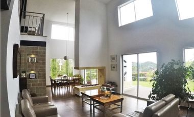 Casa campestre con 3 habitaciones en el escobero