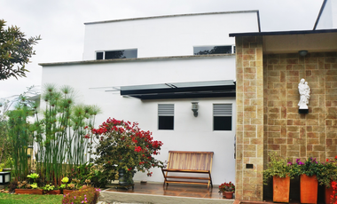 Casa campestre con 3 habitaciones en el escobero