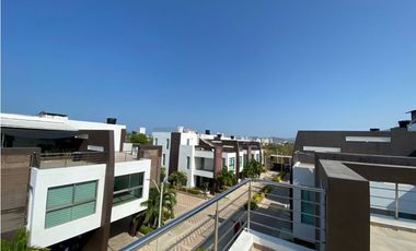 Casa de lujo cerca del mar en exclusivo sector de santa Marta