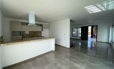 Casa de lujo cerca del mar en exclusivo sector de santa Marta