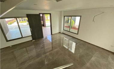 Casa de lujo cerca del mar en exclusivo sector de santa Marta