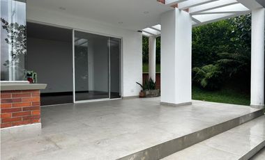 CASA EN VENTA ALTOS DEL POBLADO