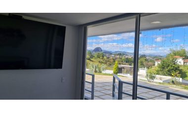 VENDO CASA DUPLEX  EN GUATAPE