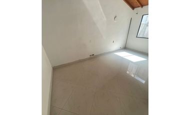 Casa Dúplex  en Arriendo Envigado Sector El Dorado
