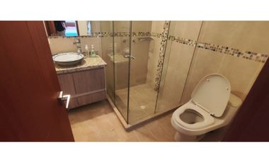 Venta de casaquinta de 2113 M2 en 2900 mill en Anapoima Cund, COL.