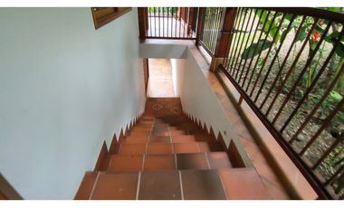 Venta de casaquinta de 2113 M2 en 2900 mill en Anapoima Cund, COL.