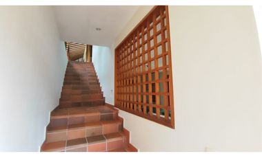 Venta de casaquinta de 2113 M2 en 2900 mill en Anapoima Cund, COL.